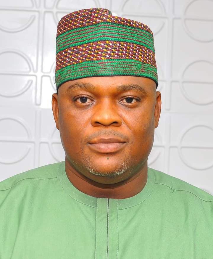 Hon. Ologede has appointed twenty-one new special assistants to promote community development in Akure North.