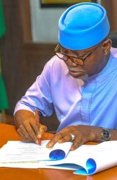 Ondo govt appoints warrant chiefs, commences selection of new monarch, Olu-Oke